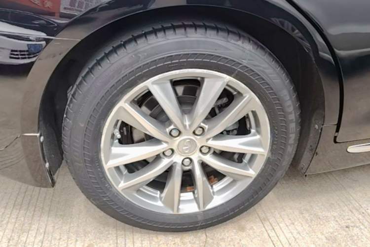 Used Infiniti Q50L 2016 2.0T Enjoyment Edition Right Rear Wheel Hub