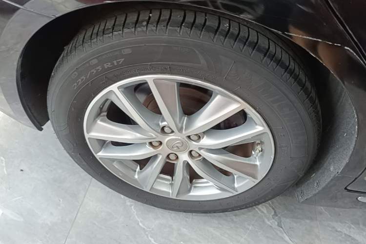 Used Infiniti Q50L 2016 2.0T Enjoyment Edition Right Rear Wheel Hub