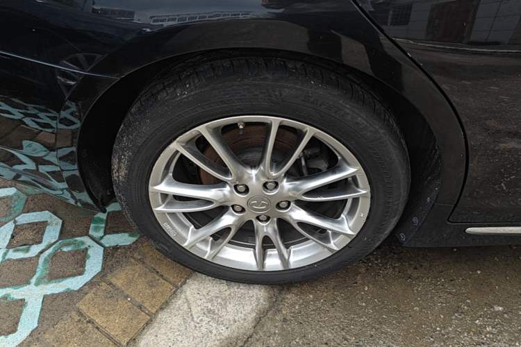 Used Infiniti Q50L 2016 2.0T Ambition Edition Right Rear Wheel Hub