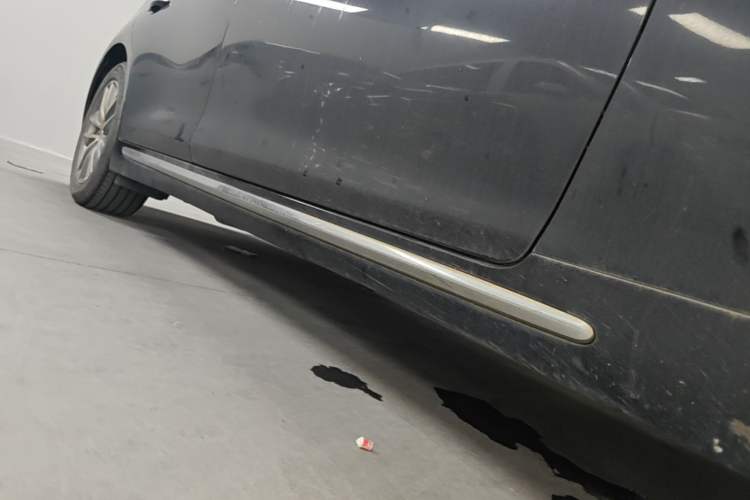 Used Infiniti Q50L 2016 2.0T Comfort Edition Right Side Sill