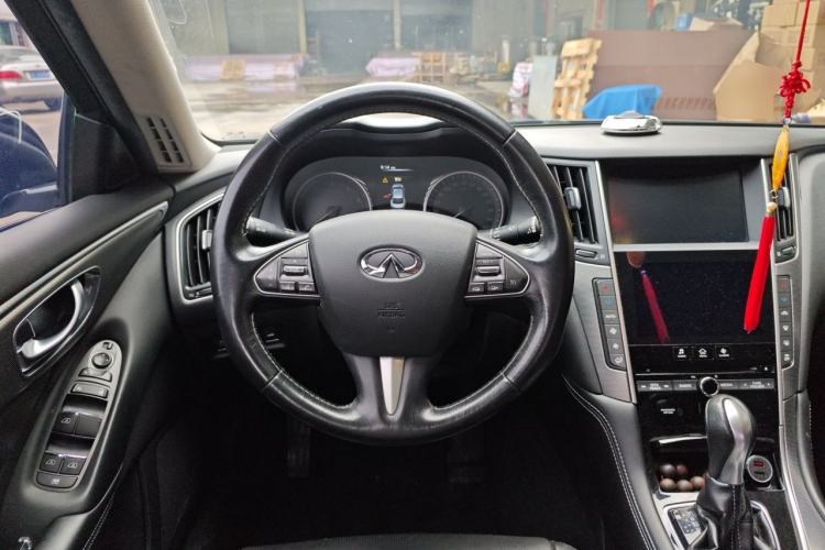 Used Infiniti Q50L 2016 2.0T Enjoyment Edition Steering Wheel