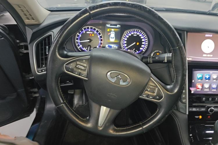 Used Infiniti Q50L 2016 2.0T Comfort Edition Steering Wheel