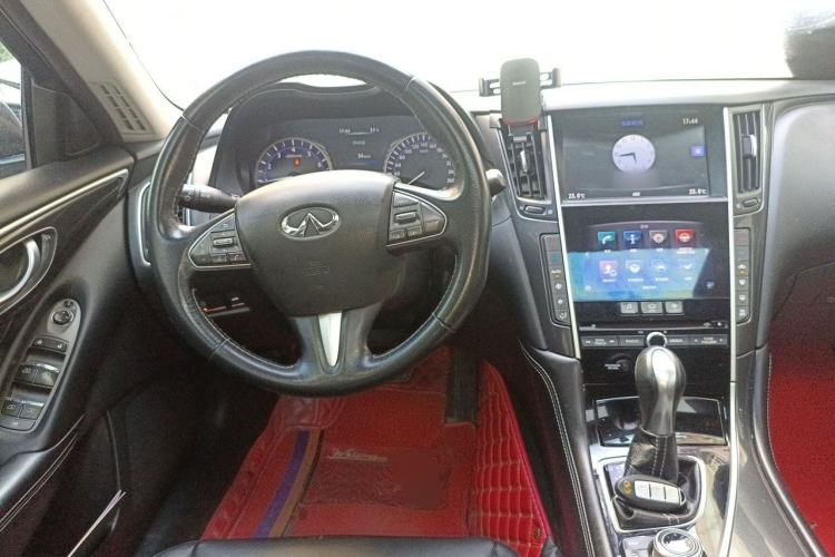 Used Infiniti Q50L 2016 2.0T Comfort Edition Steering Wheel