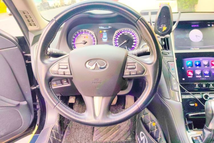 Used Infiniti Q50L 2016 2.0T Comfort Edition Steering Wheel