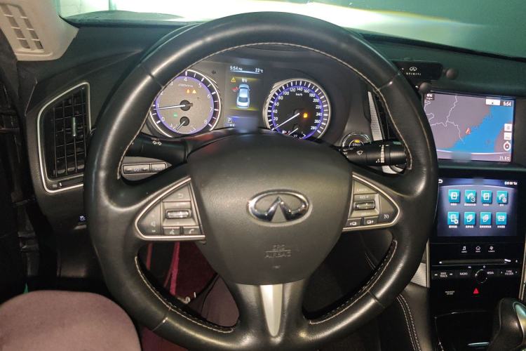 Used Infiniti Q50L 2016 2.0T Comfort Edition Steering Wheel