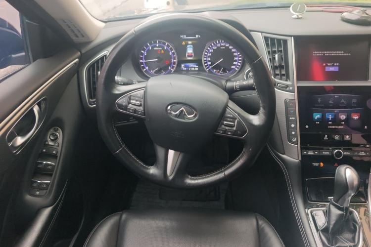 Used Infiniti Q50L 2016 2.0T Enjoyment Edition Steering Wheel