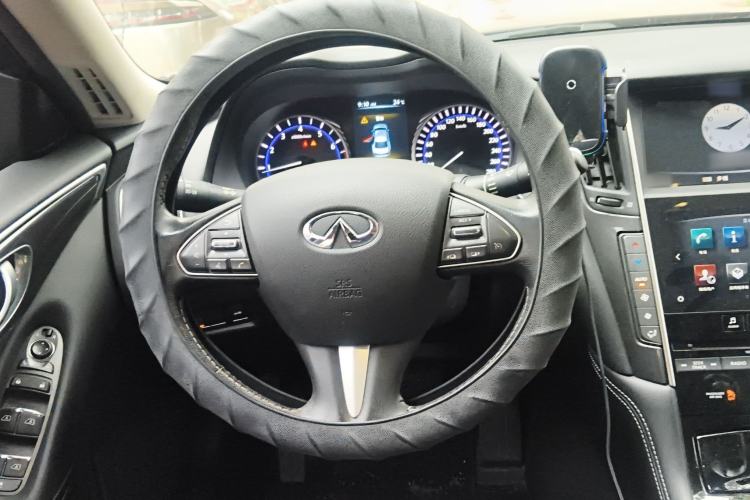 Used Infiniti Q50L 2016 2.0T Comfort Edition Steering Wheel