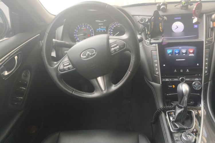 Used Infiniti Q50L 2016 2.0T Comfort Edition Steering Wheel