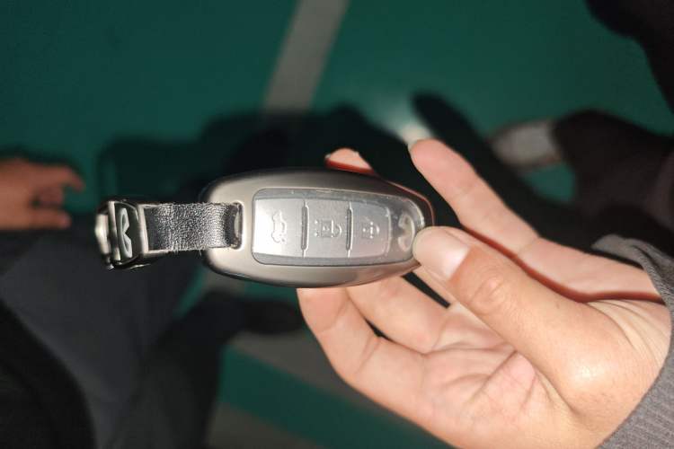 Used Infiniti Q50L 2016 2.0T Comfort Edition Vehicle Key