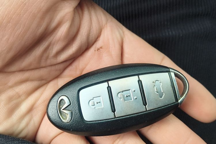 Used Infiniti Q50L 2016 2.0T Comfort Edition Vehicle Key