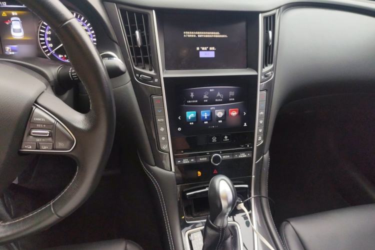 Used Infiniti Q50L 2016 2.0T Comfort Edition Audio And AC Panel