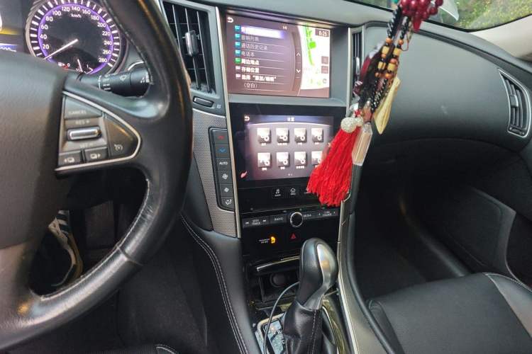 Used Infiniti Q50L 2016 2.0T Ambition Edition Audio And AC Panel