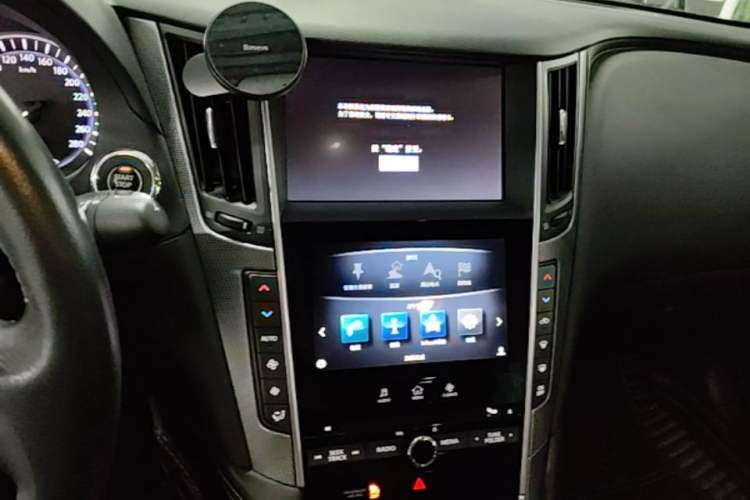 Used Infiniti Q50L 2016 2.0T Enjoyment Edition Audio And AC Panel