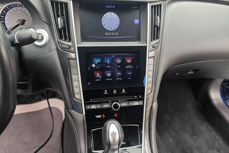 Used Infiniti Q50L 2016 2.0T Comfort Edition Audio And AC Panel