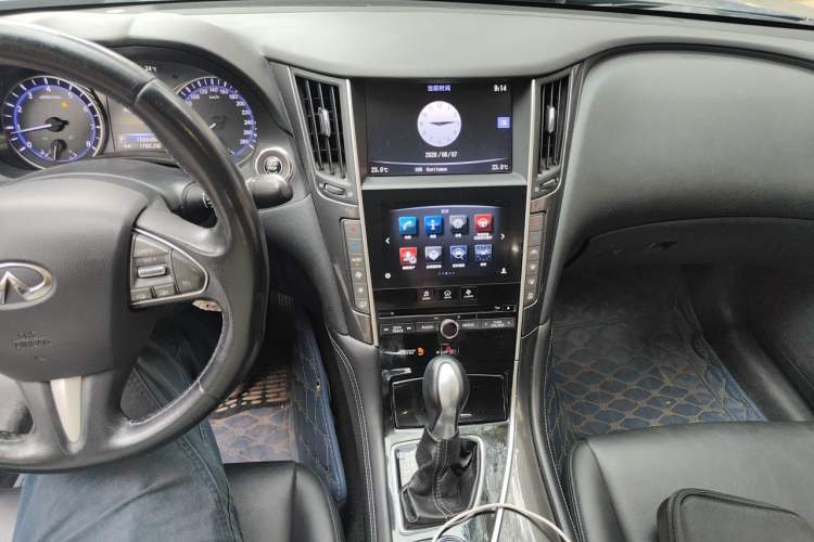 Used Infiniti Q50L 2016 2.0T Comfort Edition Audio And AC Panel