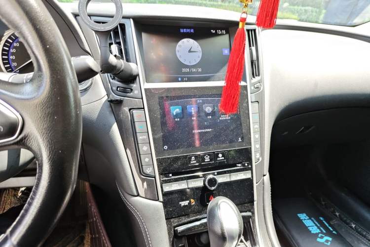 Used Infiniti Q50L 2016 2.0T Comfort Edition Audio And AC Panel