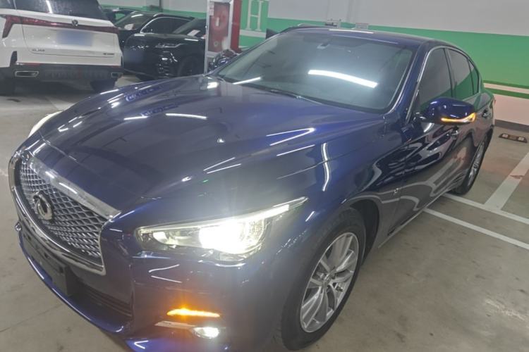 Used Infiniti Q50L 2016 2.0T Enjoyment Edition Guazi used car, China used car export, Used car for sale, Used cars, Cheapest cars for sale