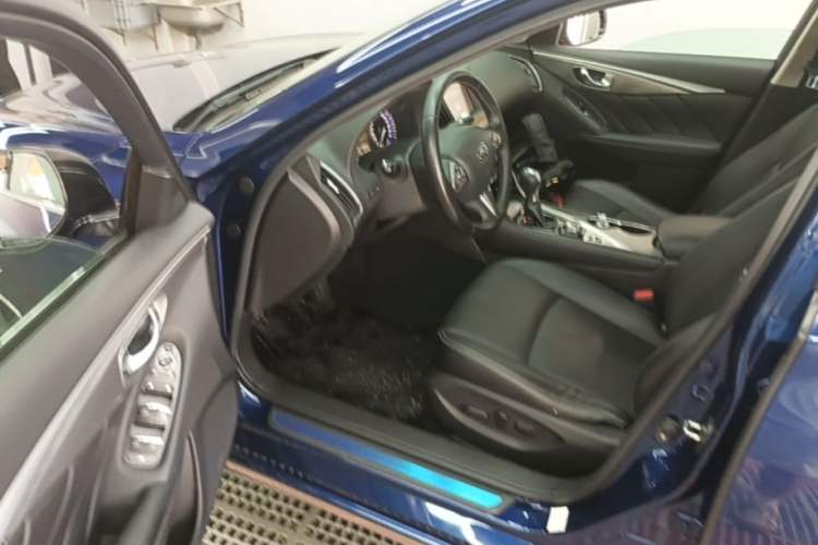 Used Infiniti Q50L 2016 2.0T Enjoyment Edition Driver Seat