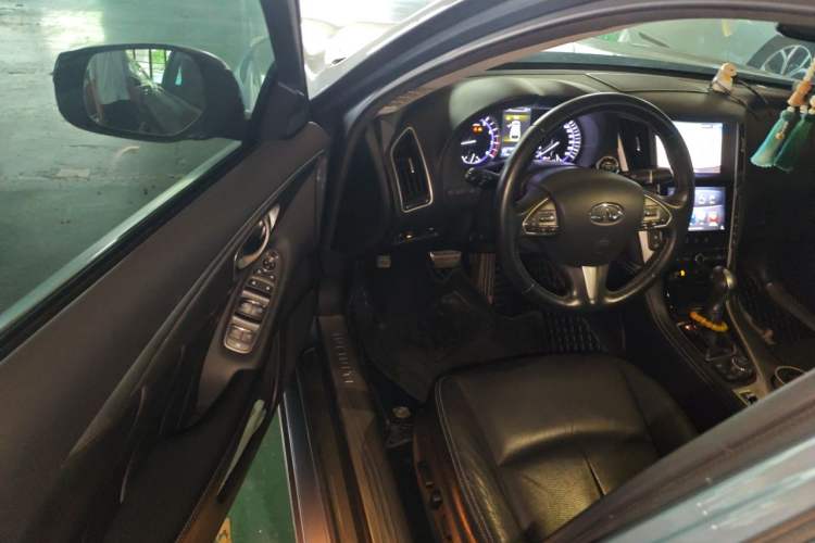 Used Infiniti Q50L 2016 2.0T Ambition Edition Driver Seat