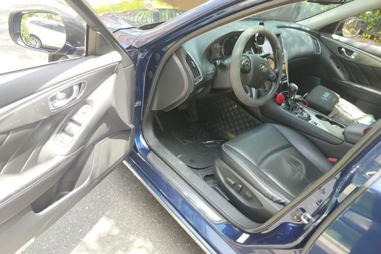 Used Infiniti Q50L 2016 2.0T Enjoyment Edition Driver Seat
