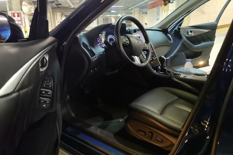 Used Infiniti Q50L 2016 2.0T Ambition Edition Driver Seat