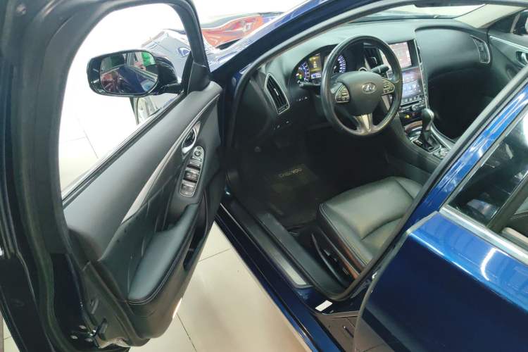 Used Infiniti Q50L 2016 2.0T Ambition Edition Driver Seat
