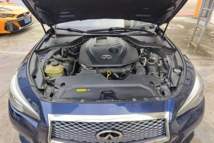 Used Infiniti Q50L 2016 2.0T Ambition Edition Engine Bay