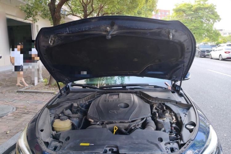 Used Infiniti Q50L 2016 2.0T Ambition Edition Engine Bay