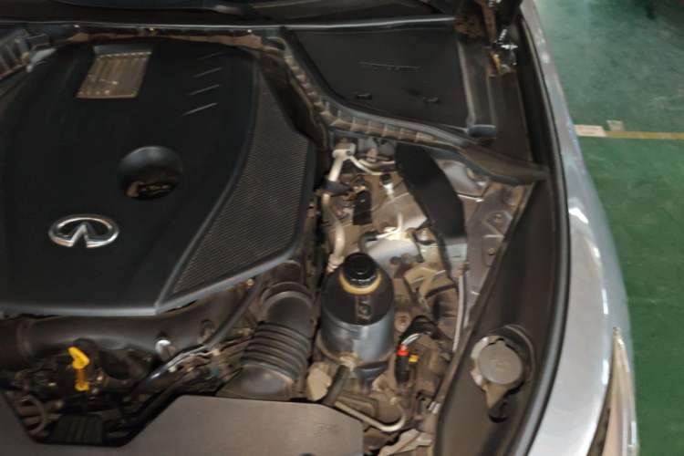 Used Infiniti Q50L 2016 2.0T Ambition Edition Engine Bay Left