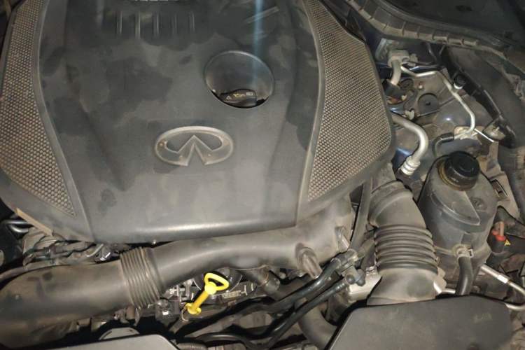 Used Infiniti Q50L 2016 2.0T Ambition Edition Engine Bay Left