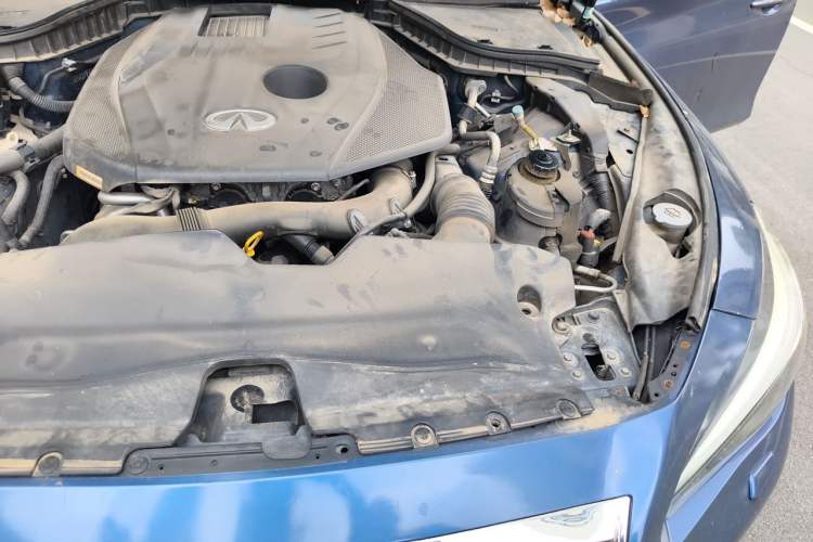 Used Infiniti Q50L 2016 2.0T Enjoyment Edition Engine Bay Left