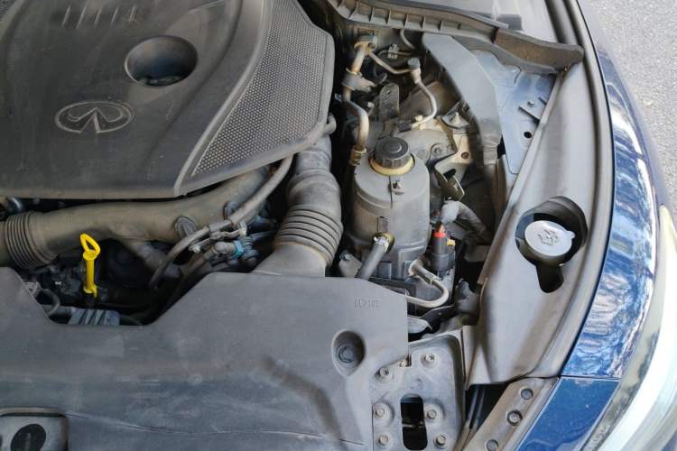 Used Infiniti Q50L 2016 2.0T Ambition Edition Engine Bay Left