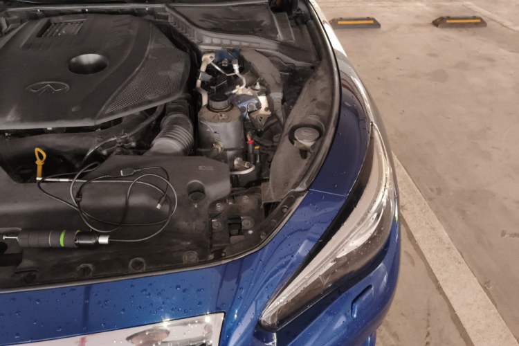 Used Infiniti Q50L 2016 2.0T Ambition Edition Engine Bay Left