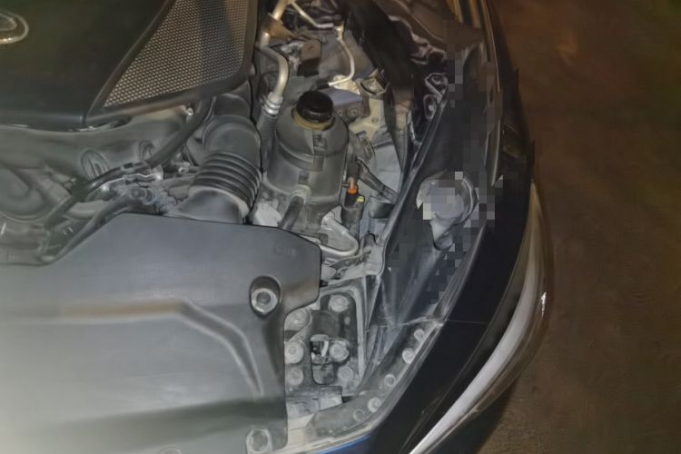 Used Infiniti Q50L 2016 2.0T Enjoyment Edition Engine Bay Left