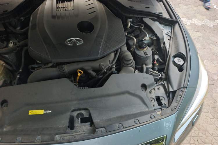 Used Infiniti Q50L 2016 2.0T Ambition Edition Engine Bay Left