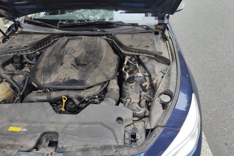 Used Infiniti Q50L 2016 2.0T Comfort Edition Engine Bay Left