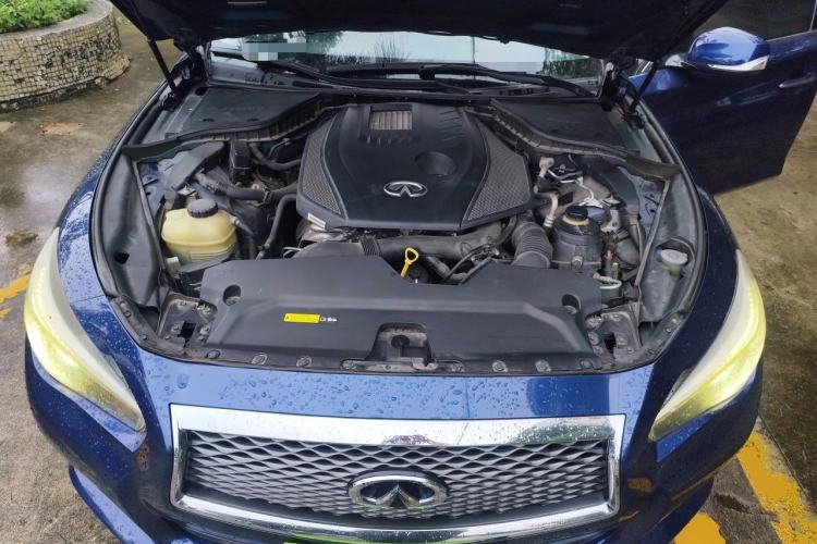 Used Infiniti Q50L 2016 2.0T Comfort Edition Engine Bay