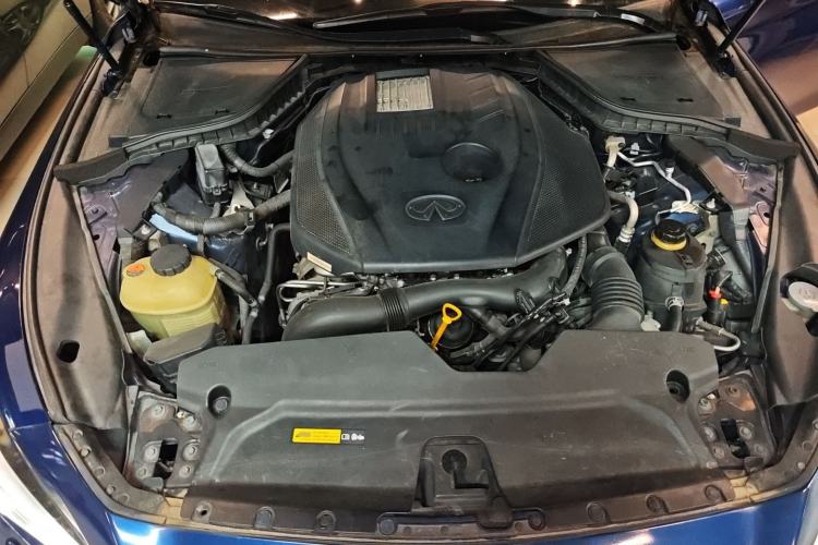 Used Infiniti Q50L 2016 2.0T Ambition Edition Engine Bay