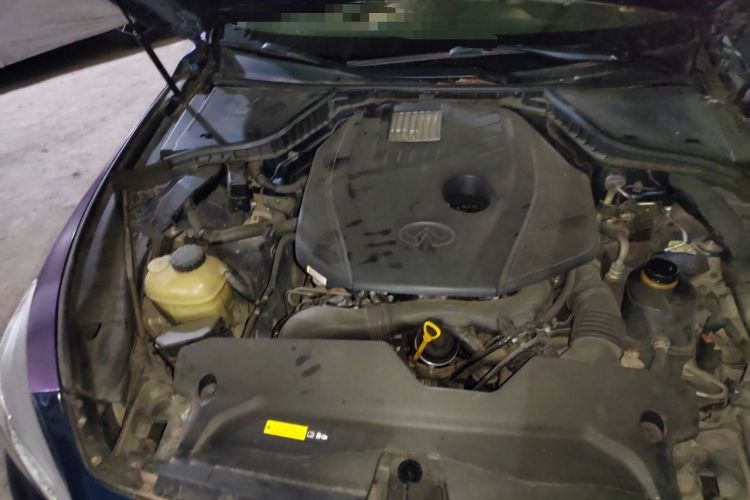 Used Infiniti Q50L 2016 2.0T Comfort Edition Engine Bay Right