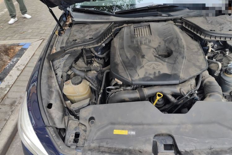 Used Infiniti Q50L 2016 2.0T Comfort Edition Engine Bay Right