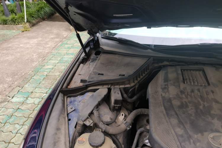 Used Infiniti Q50L 2016 2.0T Ambition Edition Engine Bay Right