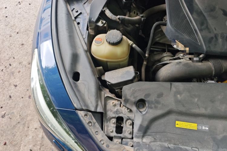 Used Infiniti Q50L 2016 2.0T Ambition Edition Engine Bay Right