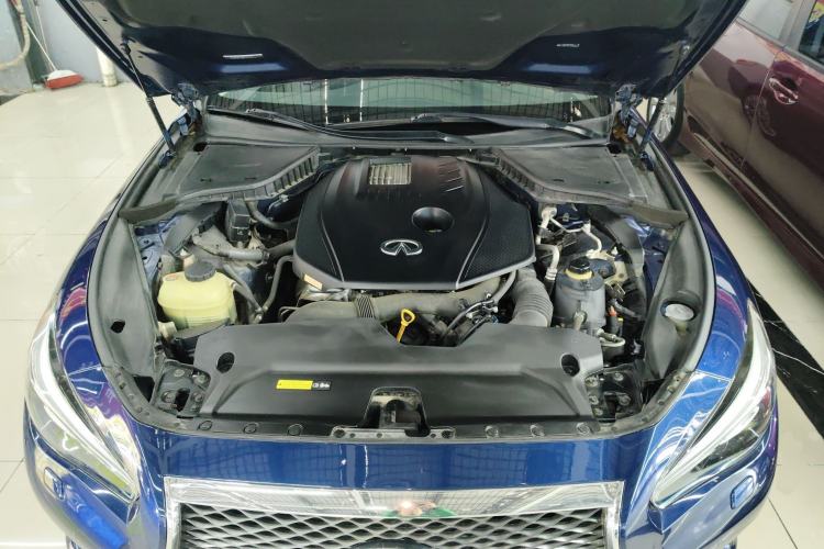 Used Infiniti Q50L 2016 2.0T Ambition Edition Engine Bay