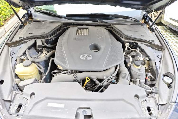 Used Infiniti Q50L 2016 2.0T Comfort Edition Engine Bay