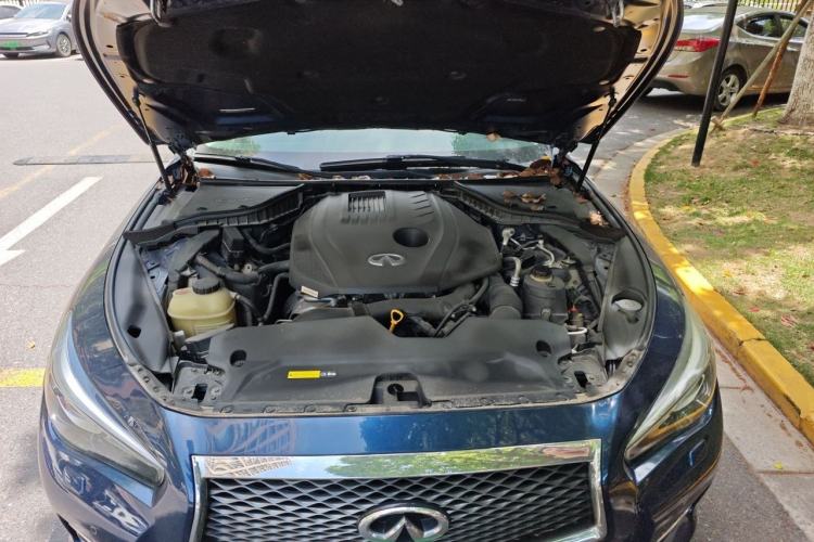 Used Infiniti Q50L 2016 2.0T Ambition Edition Engine Bay