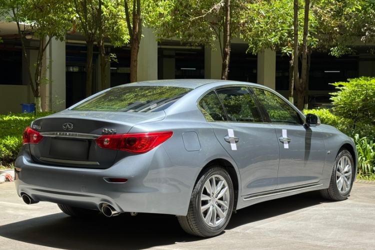 Used Infiniti Q50L 2016 2.0T Comfort Edition Exterior 1