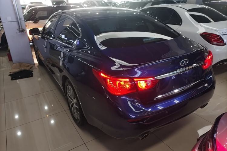 Used Infiniti Q50L 2016 2.0T Comfort Edition Exterior 2