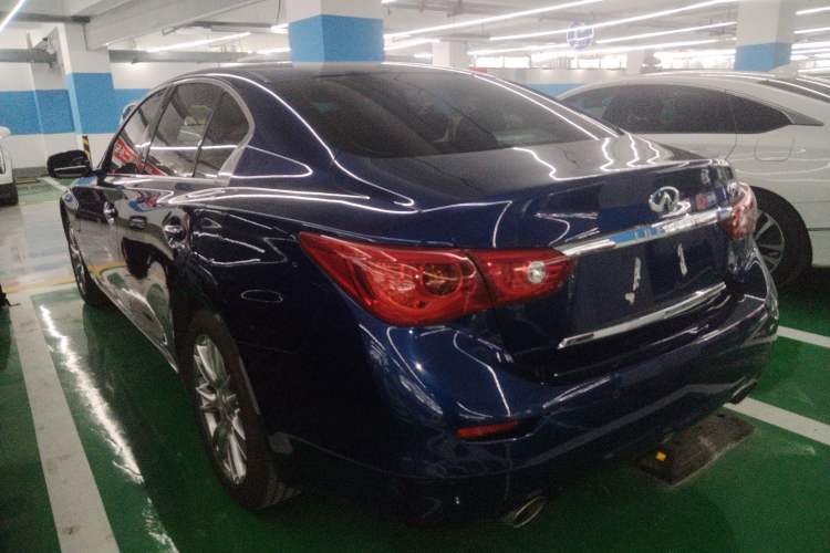 Used Infiniti Q50L 2016 2.0T Ambition Edition Exterior 2