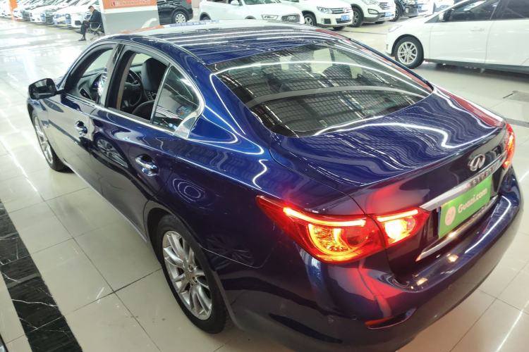 Used Infiniti Q50L 2016 2.0T Ambition Edition Exterior 2