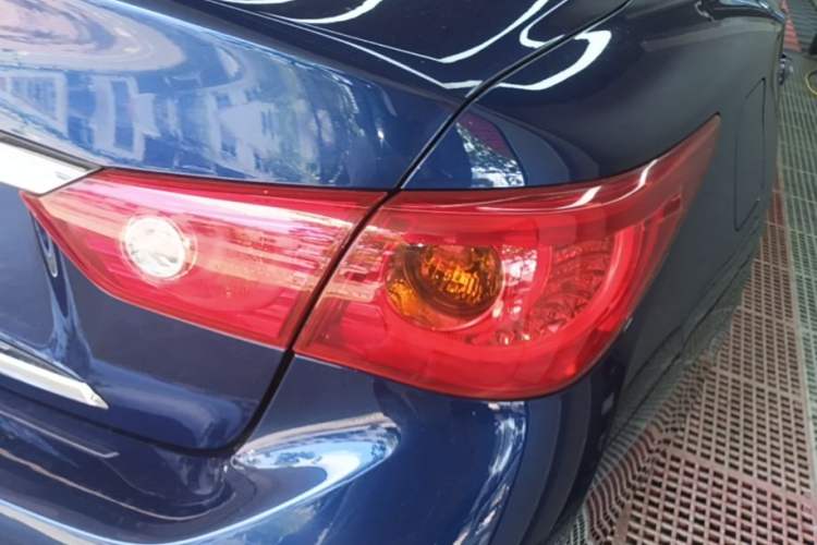 Used Infiniti Q50L 2016 2.0T Enjoyment Edition Exterior 3